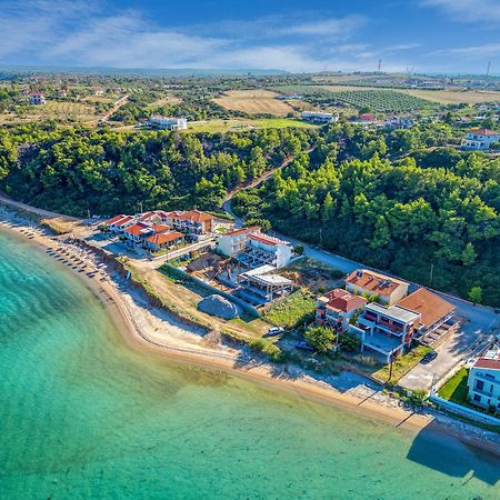 Elpiniki Luxury Rooms Nea Poteidaia Exterior foto