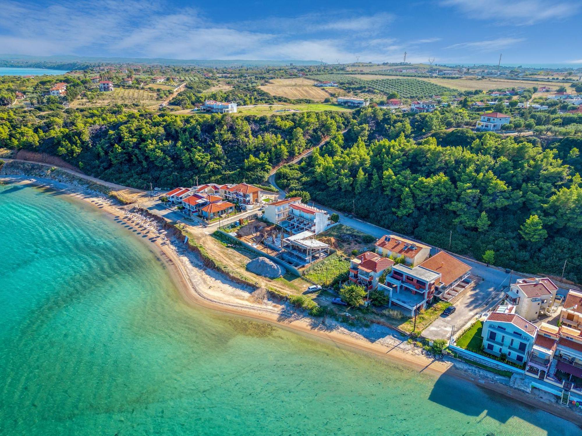 Elpiniki Luxury Rooms Nea Poteidaia Exterior foto