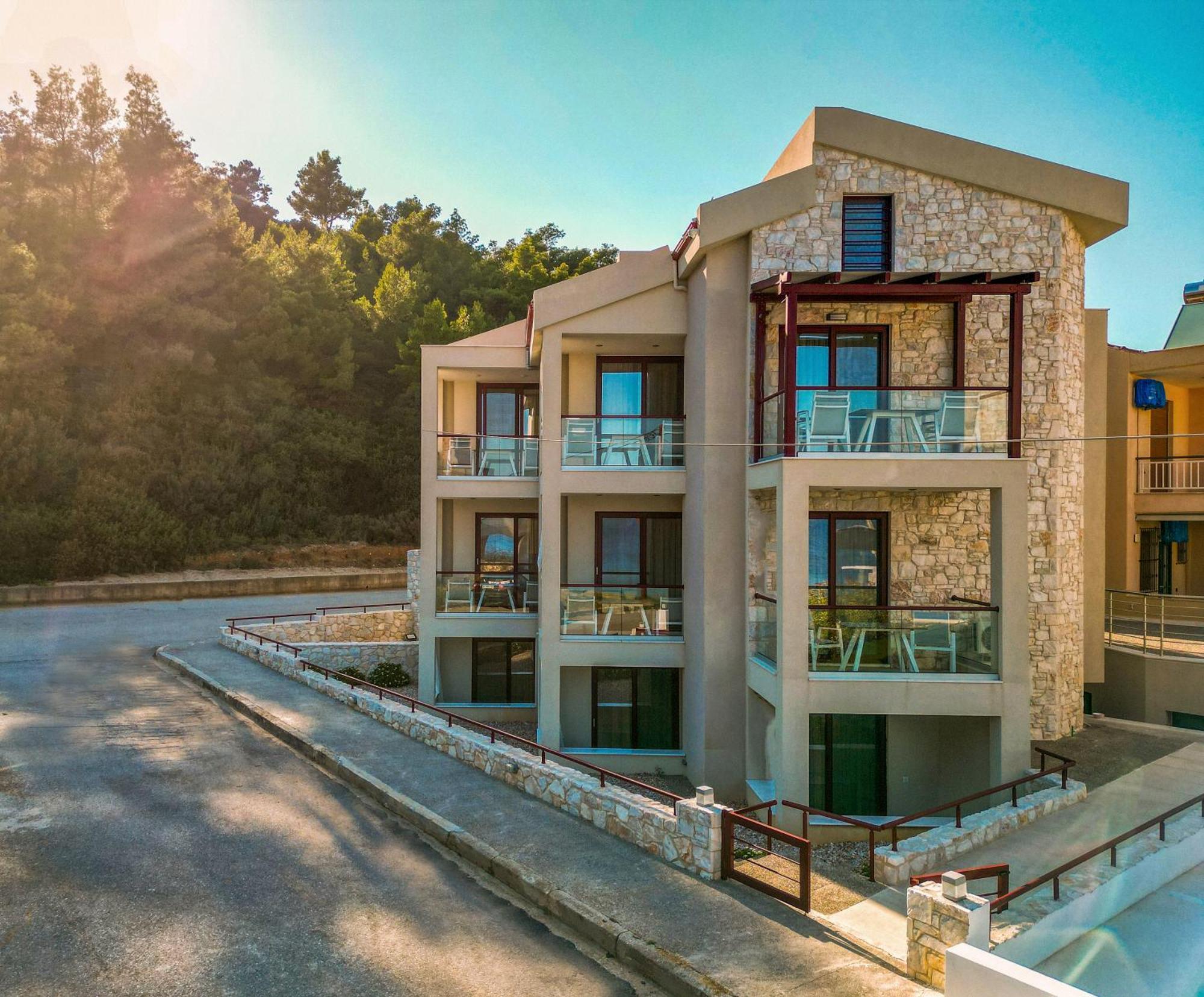 Elpiniki Luxury Rooms Nea Poteidaia Exterior foto